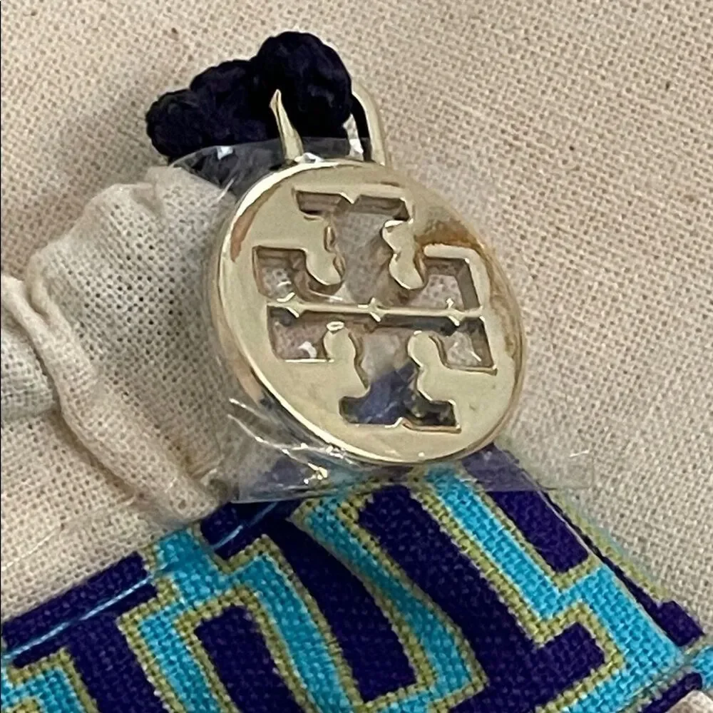 Tory Burch Cream Cloth Dust Bag Gold Tone Logo Charm 12x15